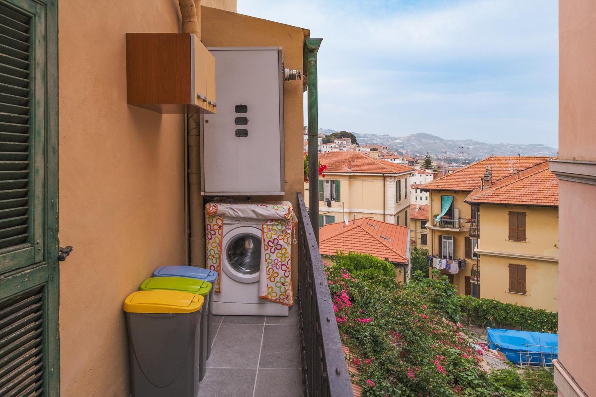Matty'S Home - Center - Sea View - Free Parking - Strategic Area Sanremo Bagian luar foto